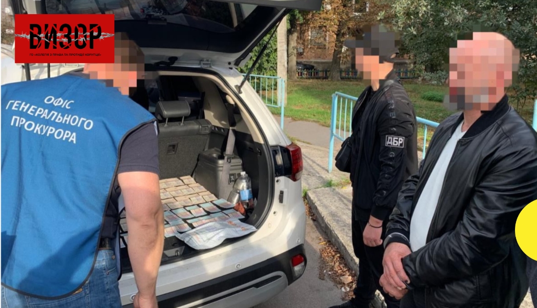 Посадовця податкової з Житомирщини підозрюють у хабарництві