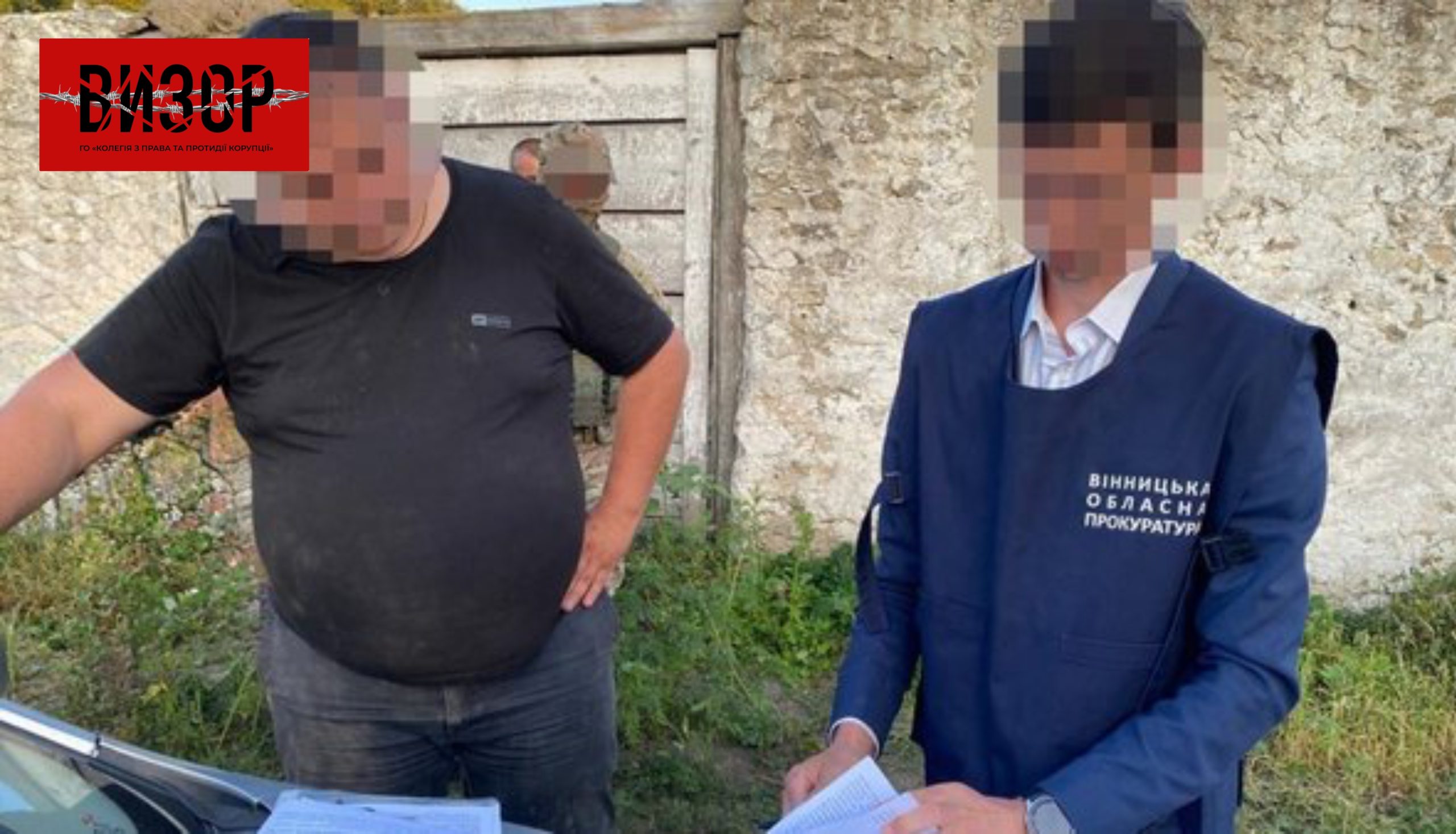 На Вінниччині адвоката та двох посадовців сільської ради звинувачують у привласненні паїв померлих