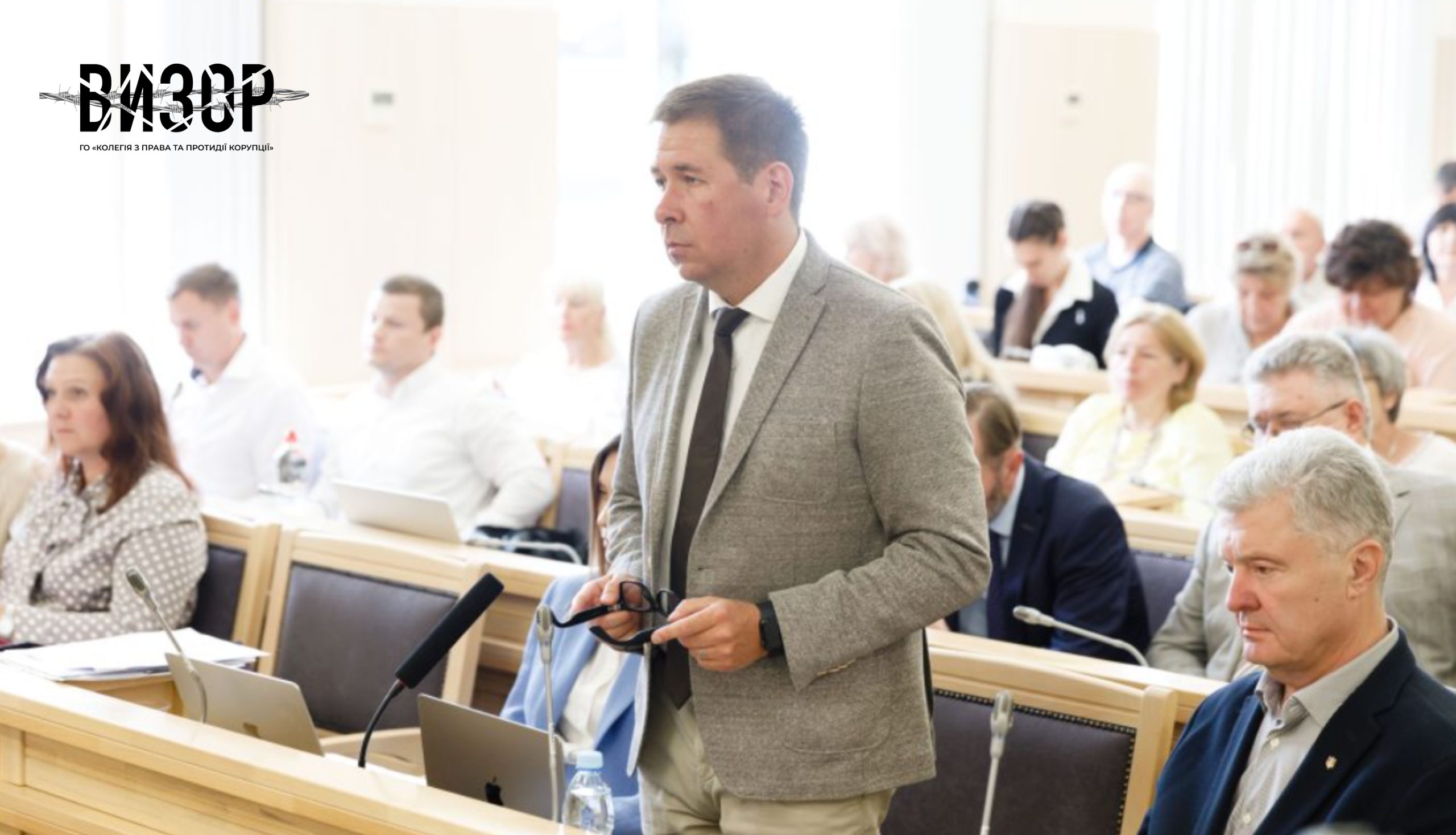 Рано чи пізно санкції проти Порошенка будуть вимушені визнати незаконними – адвокат Ілля Новіков