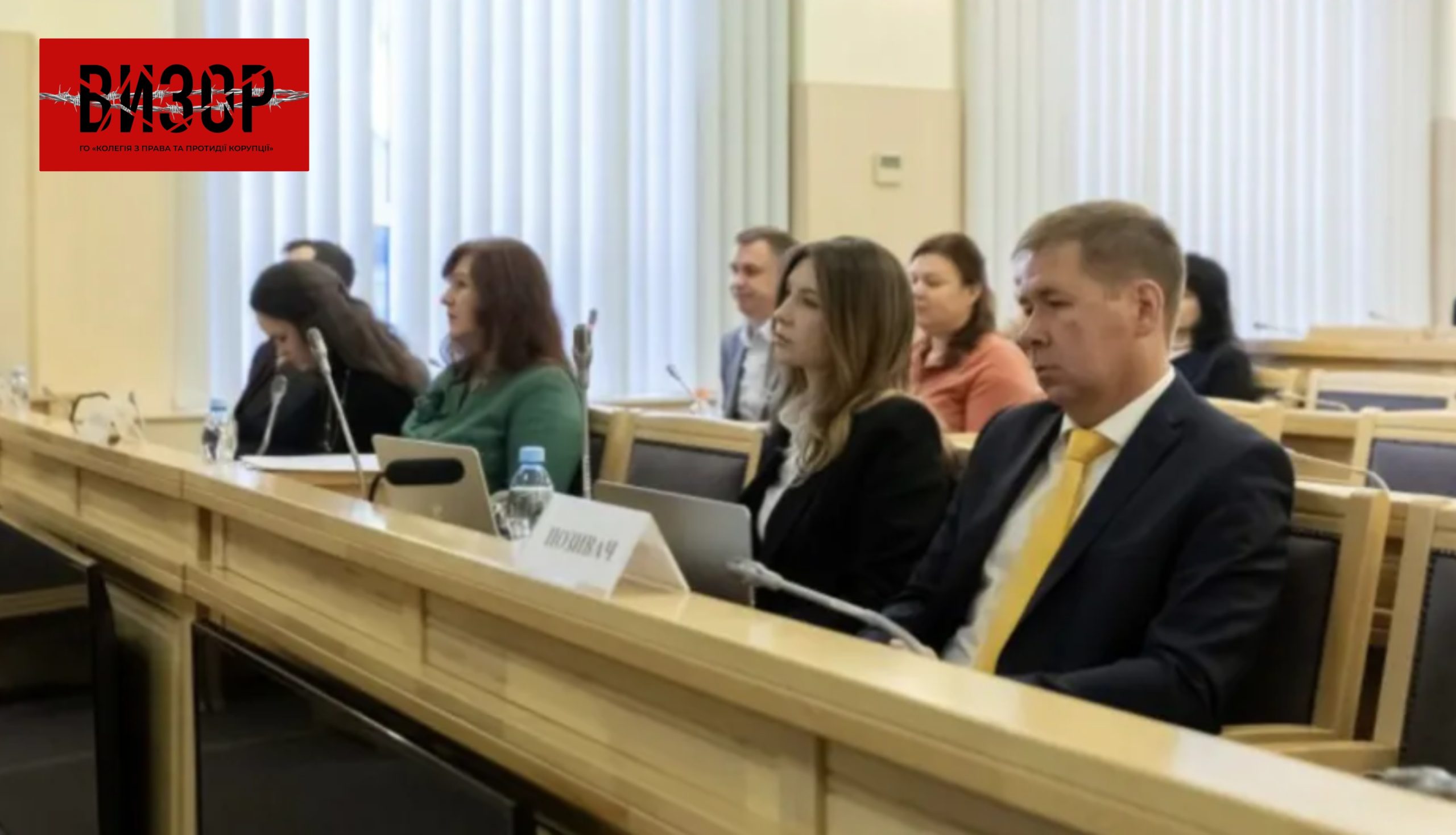 Адвокат Новіков у Верховному Суді: суспільство побачило докази фальсифікації санкцій проти Порошенка