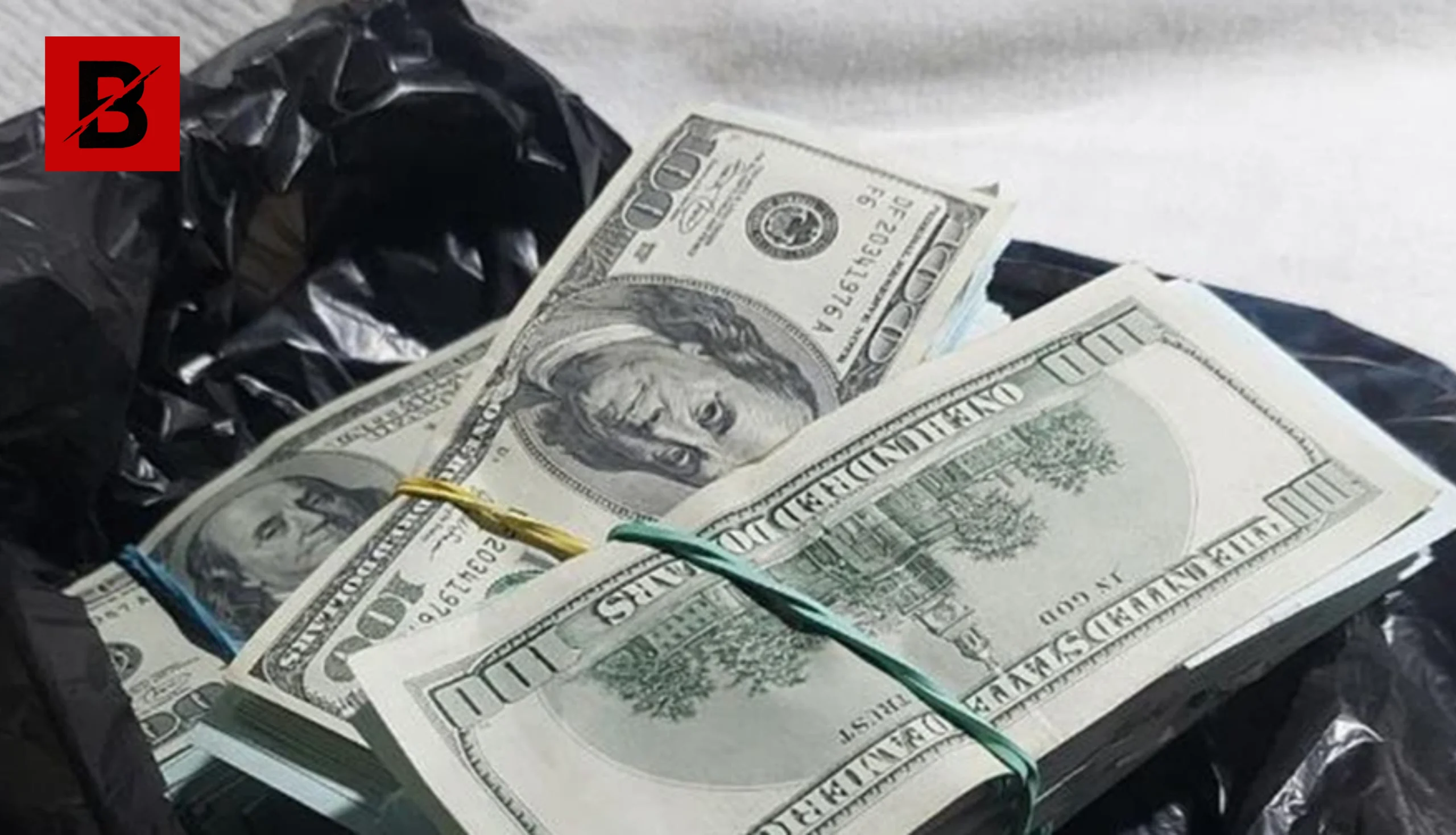 Близько $2,2 мільйони за дозвіл будувати житло для ЗСУ: правоохоронці викрили схему