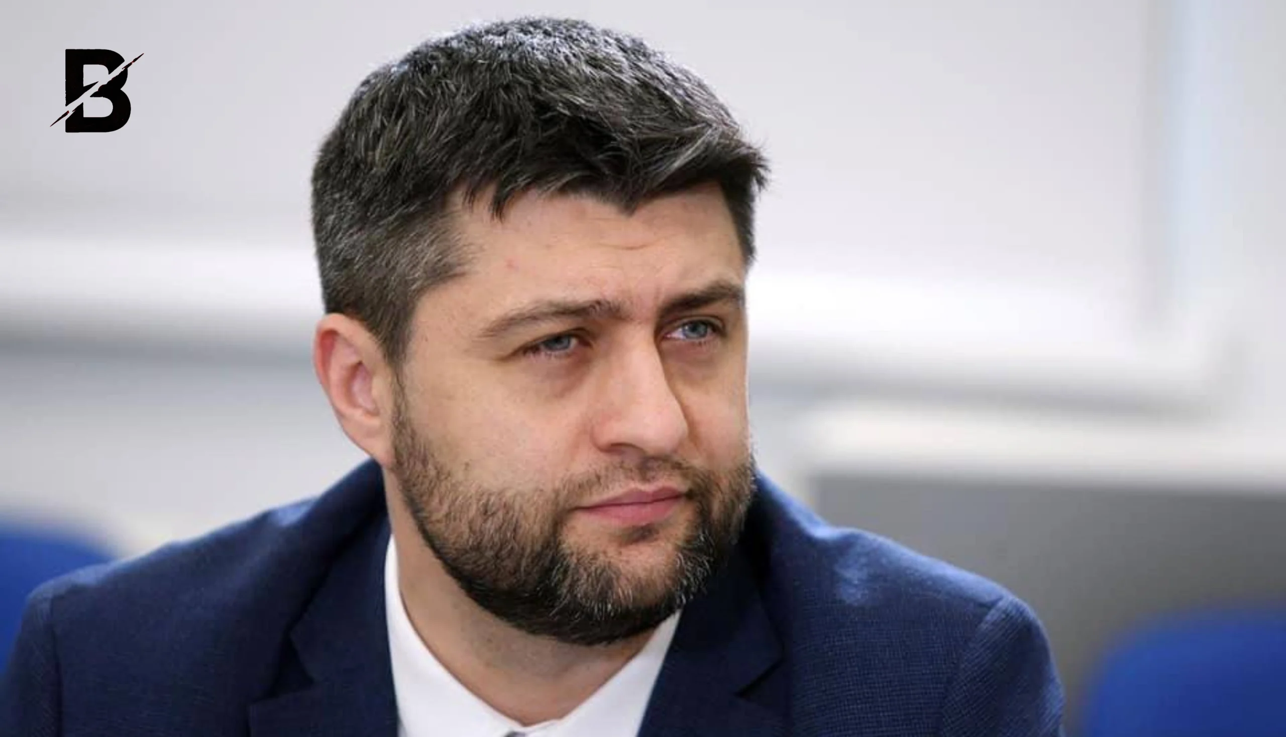 Корупція в МЗС та спроба викрадення : гучна заява експосла